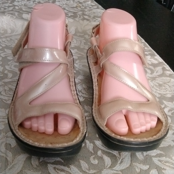 NAOT SANDALS - Picture 2 of 9
